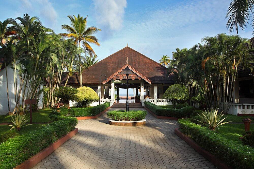 Hotel Abad Whispering Palms Kumarakom Exterior foto